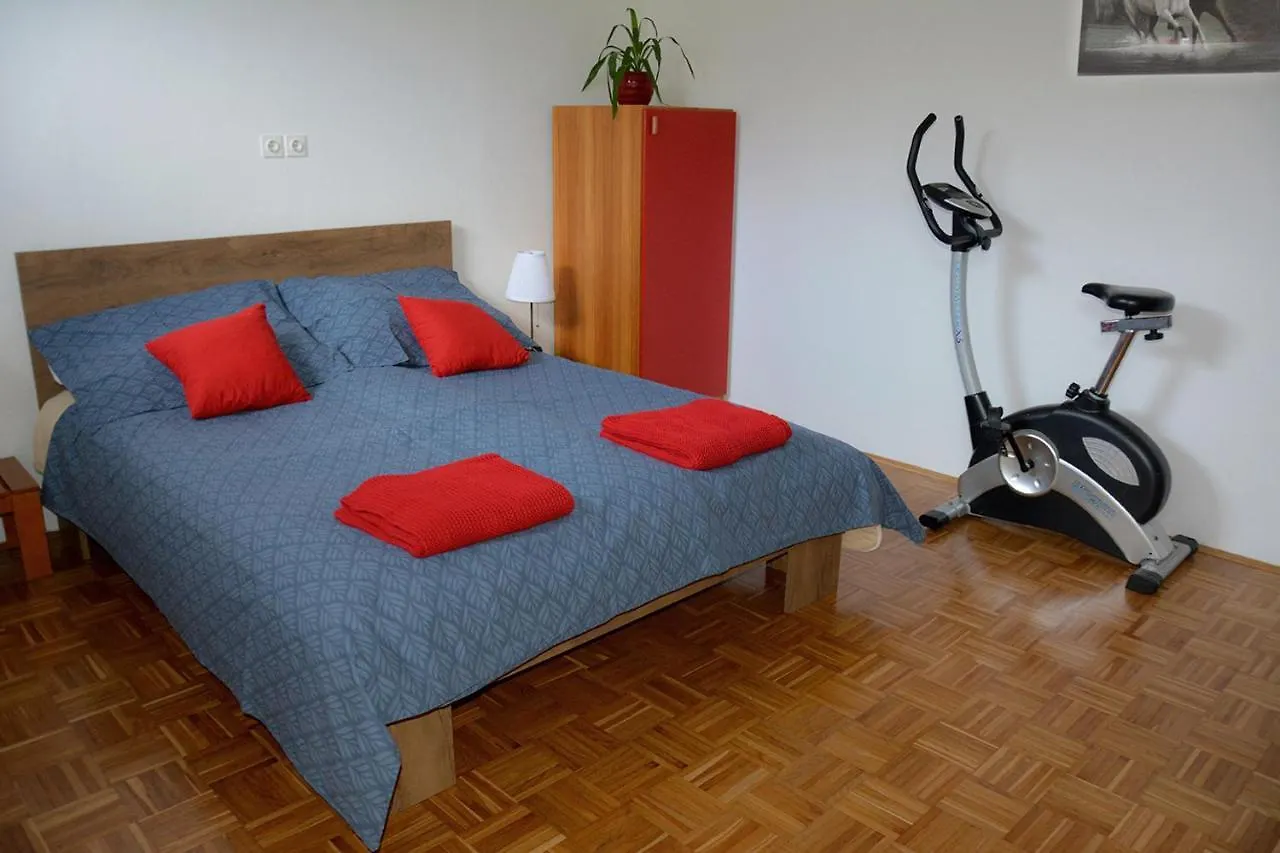 Apartma Vidmar Sencur Slovenia